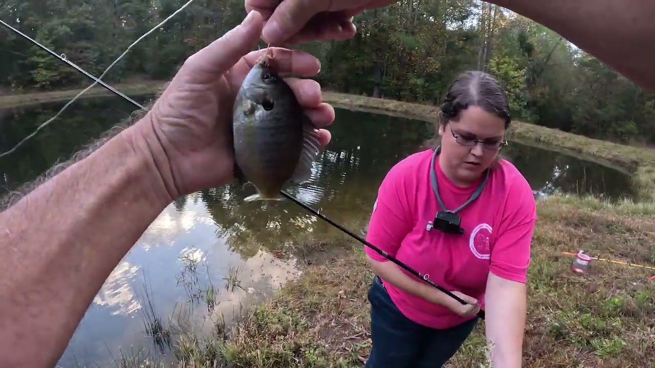 Expert Advice: How to Catch More Bluegills with Live Crickets! 