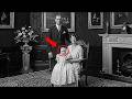 Archaeologists Were Shocked After Zooming Into This 1903 Family Portrait