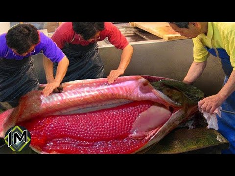 Video: Come Separare Il Caviale Di Salmone Rosa Dal Film