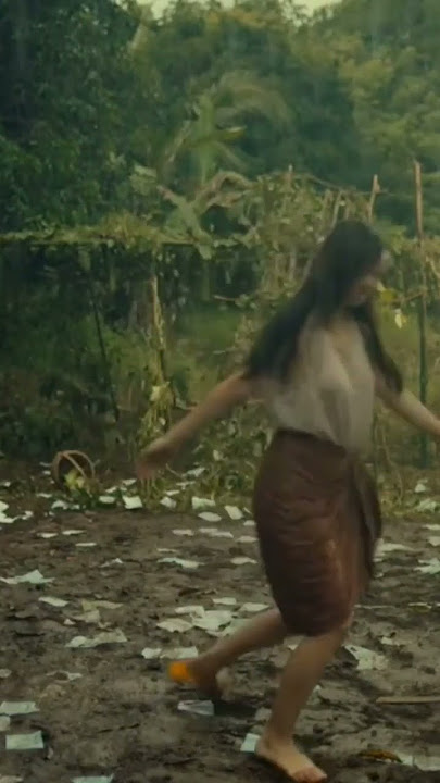 Selina's Gold Movie In Short By Sang Roxtar #movie #movieinshort #marvel #tagalogmovie #vivafilms