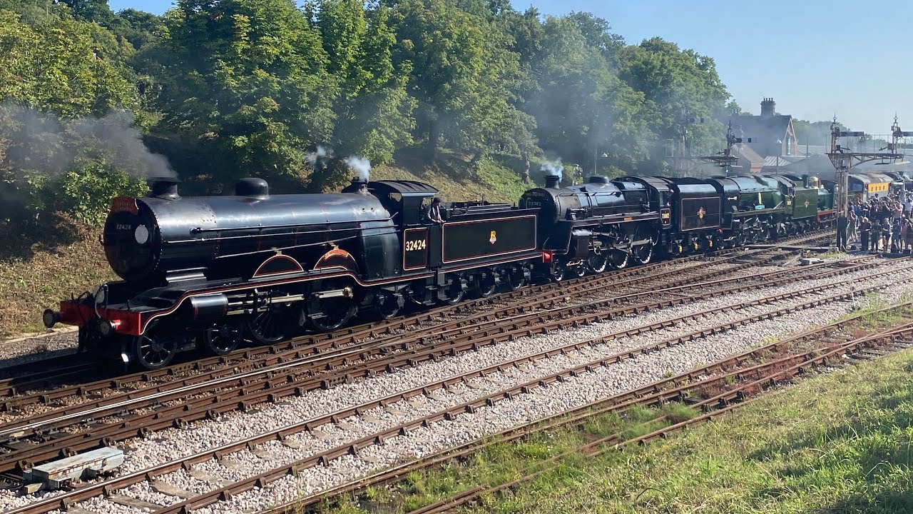 Weekend railways Ep18| cavalcade steals the show at the bluebell railway 65th anniversary gala