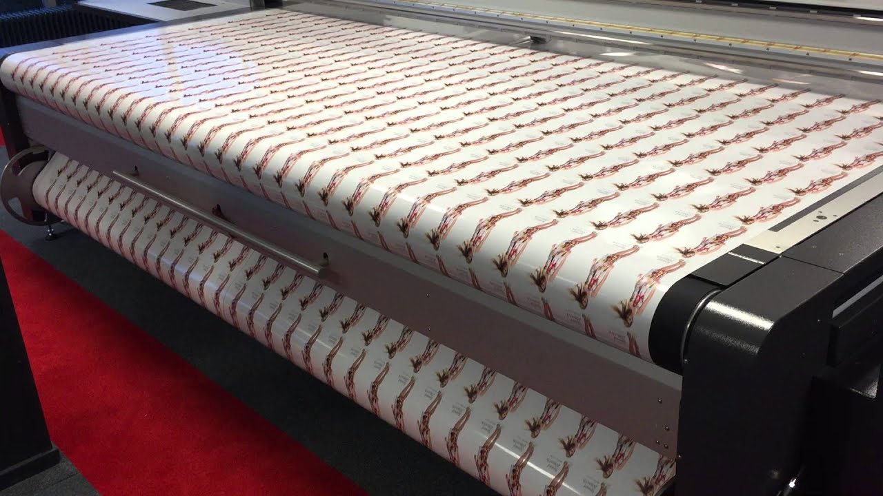 Roll to Roll printing with Picturewise feeding on a swissQprint Nyala2
