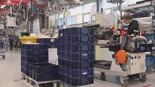 Mercedes Benz AMG 63 V8 Engine Production