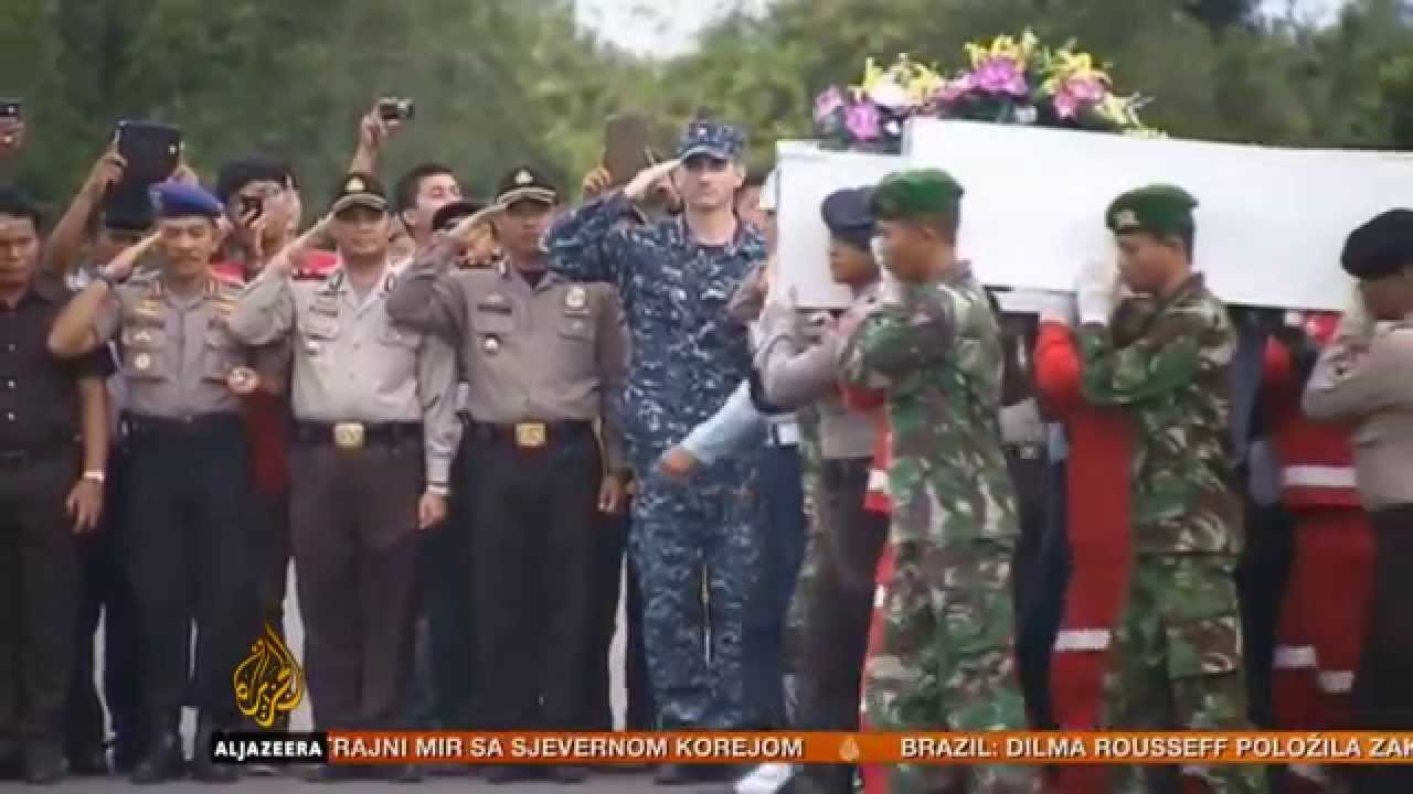 لا تزال عمليات البحث جارية عن جثث ركاب الطائرة