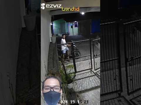 Maling amatir #shorts #youtubeshorts #beritaviral #berita #cctv #maling #malingmotor Maling amatir #shorts #youtubeshorts #beritaviral #berita #cctv #maling #malingmotor