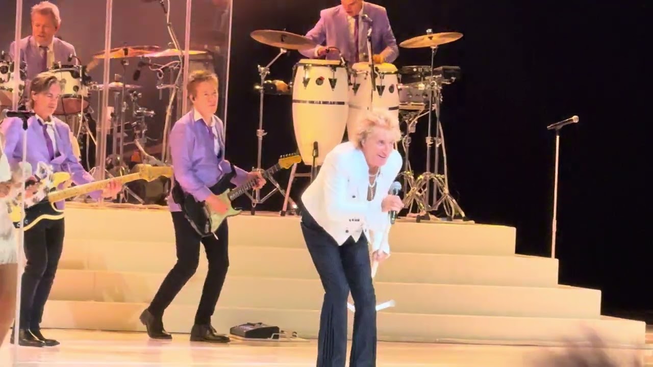Rod Stewart “Infatuation” Tinley Park, Illinois. August 8, 2025