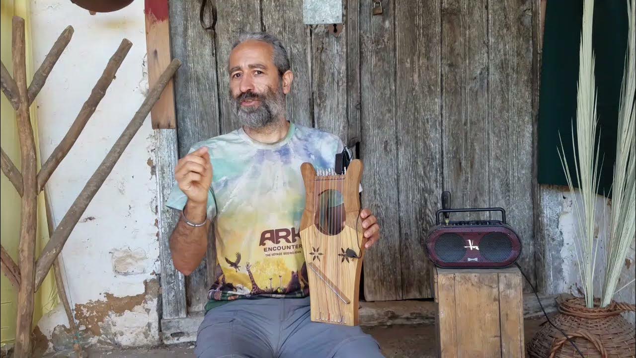 How to Play MiniKinnor Lyre Harp YouTube