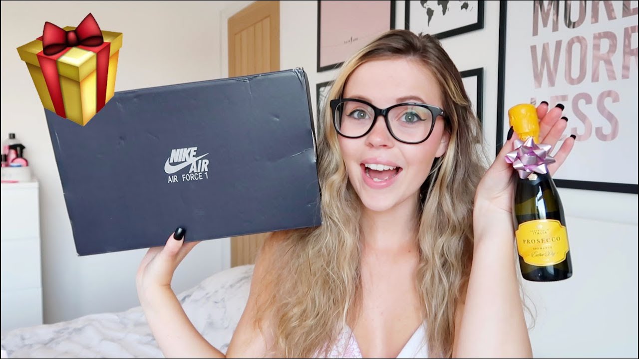 WHAT I GOT FOR MY 19TH BIRTHDAY!