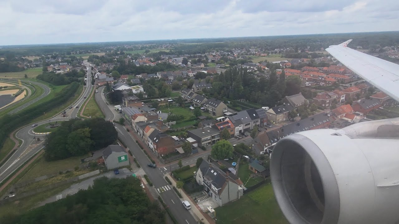 Brussels Airlines A320  |  Landing at Brussels National Airport Zaventem {EBBR/BRU} 🇧🇪