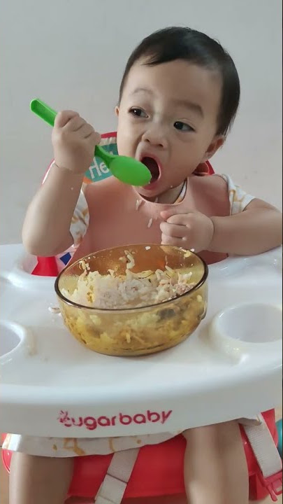 anak bayi makan sendiri #bayi #bayilucu #baby #bayimakan full video : https://youtu.be/zukLciMeo1M