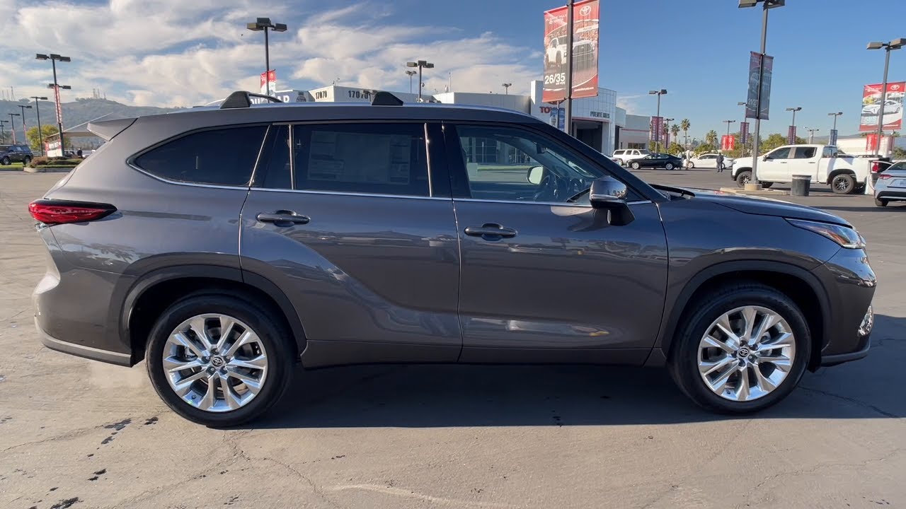 2022 Toyota Highlander_Hybrid at Puente Hills Toyota. Servicing ...