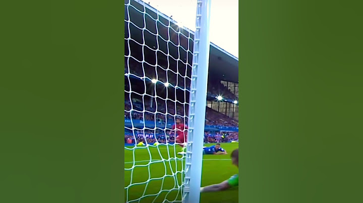 Pickford saving Everton