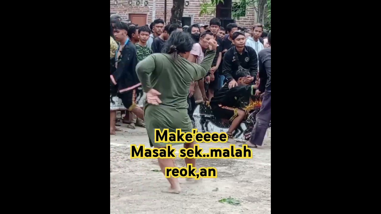emak kesurupan