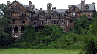 Abandoned HAUNTED MANSION! Almost died!