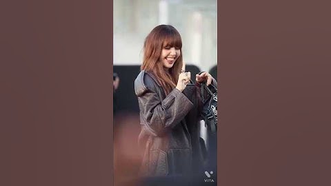 Blackpink Lisa & BTs member jungkook reaction Just wow #fypシ゚ #foryou #trending