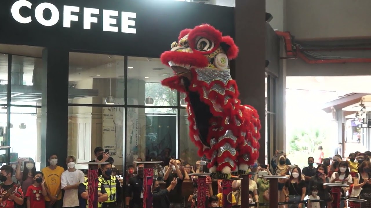 IOI Mall Puchong - Acrobatic Lion Dance 2022