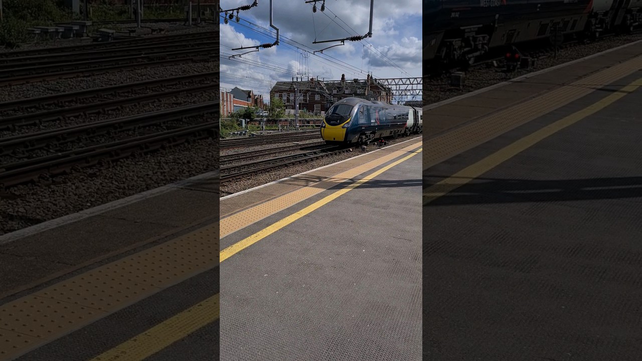 Class Tone As It Departs Crewe Railway Train Pendolino Trainspotting Youtube