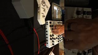 Analog chaos meets digital patterns. Geometric Chaos #38 | SOMA Lyra-8 & Yamaha Tenori-on Jam