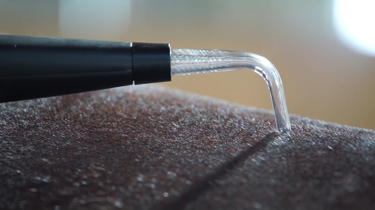 EquCellPen®: Gebogene Elektrode zur intensiven und punktuellen Behandlung mit Kaltplasma