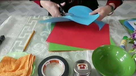 hoạt động cắt dán con ốc sên