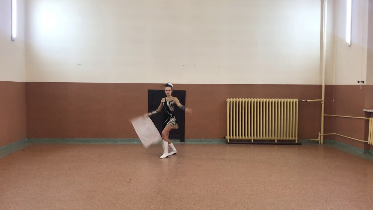 Martyna Guralczyk solo flaga junior - Finezja Wschowa