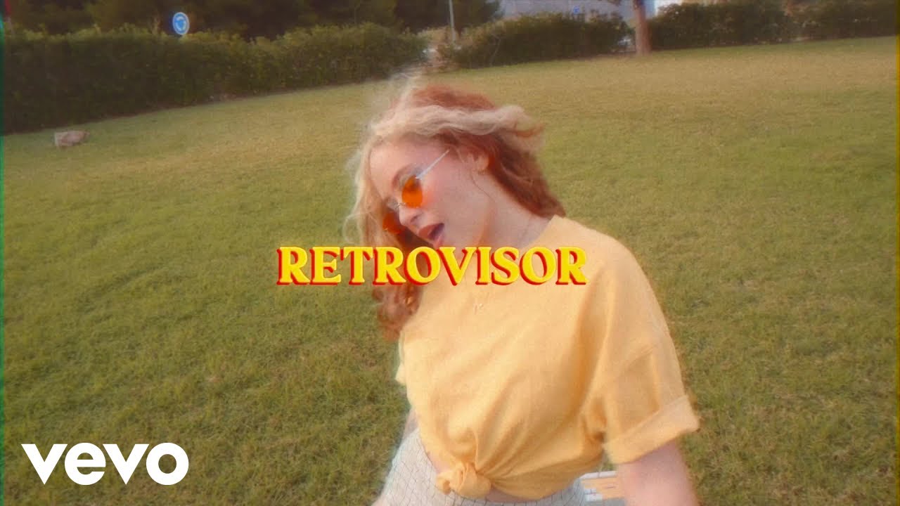 Maddie Moon, Planeta No - Retrovisor