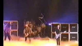 Deep Purple with Joe Satriani - Smoke On The Water - Italy 1994