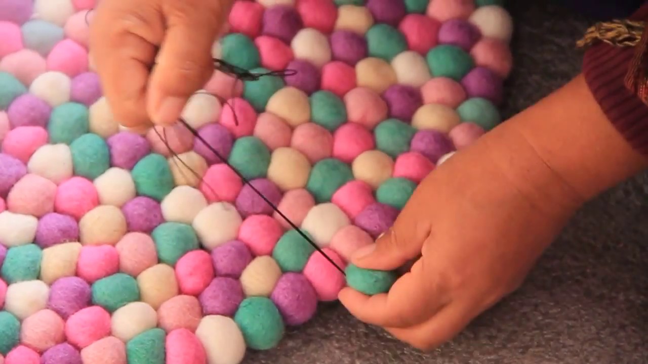 18 Felt Ball DIY Projects That Will Transform Your Home – Felt Ball Rug USA