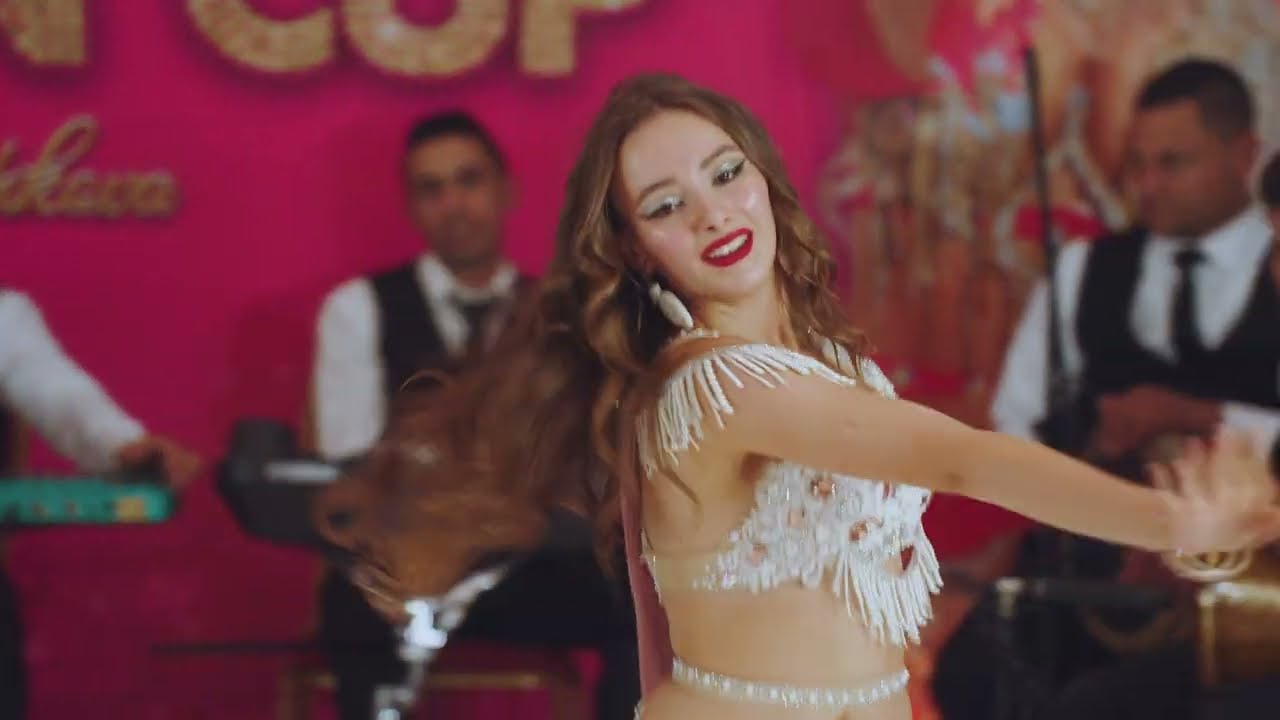 Dana Tolokonnikova & Oriental band - Fakkarouni فكروني