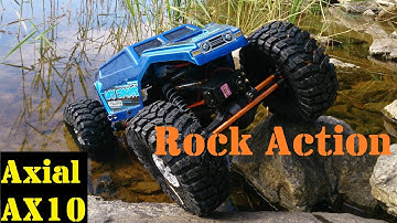 RC Axial AX10 1:10 4WD Rock Crawler Maxxis Trepador 2.2 Reifen & JConcepts Karo