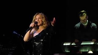 Lara Fabian - Communify, I will love again (Camouflage World Tour 2018 - Budapest)