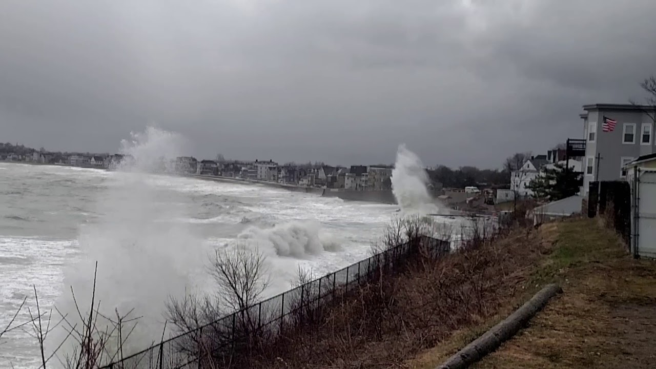 Nor'easter huge waves crashing into Winthrop Beach Massachusetts YouTube