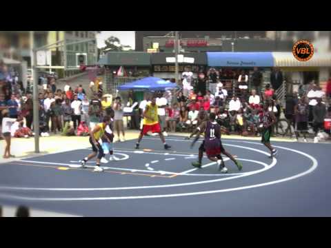 Terrell Owens Dunking at the Venice Basketball Lea...