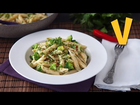 One-Pot Pasta Broccoli and Peas