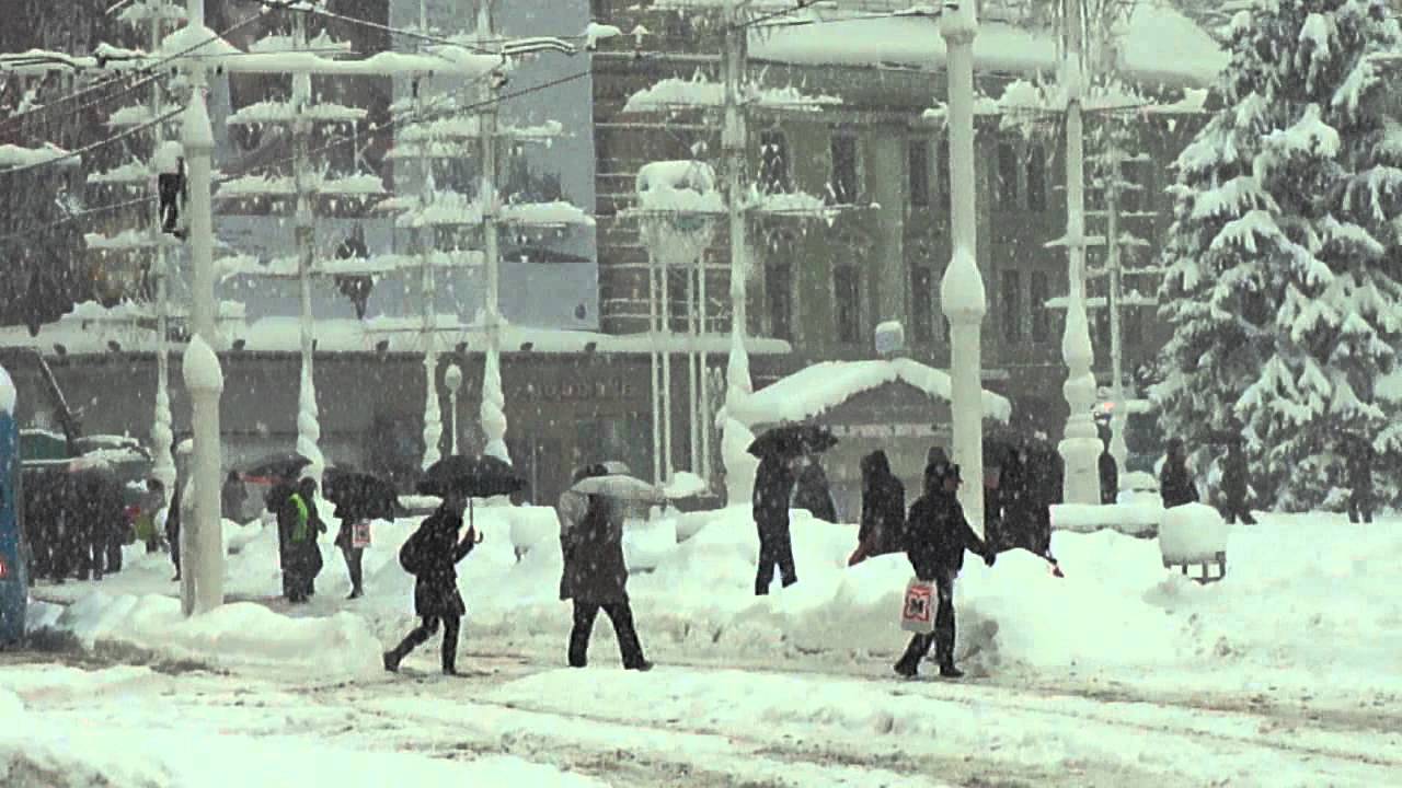 snowstorm, Zagreb, Jelacic plac, Croatia, 14. january 2013. (part 1)
