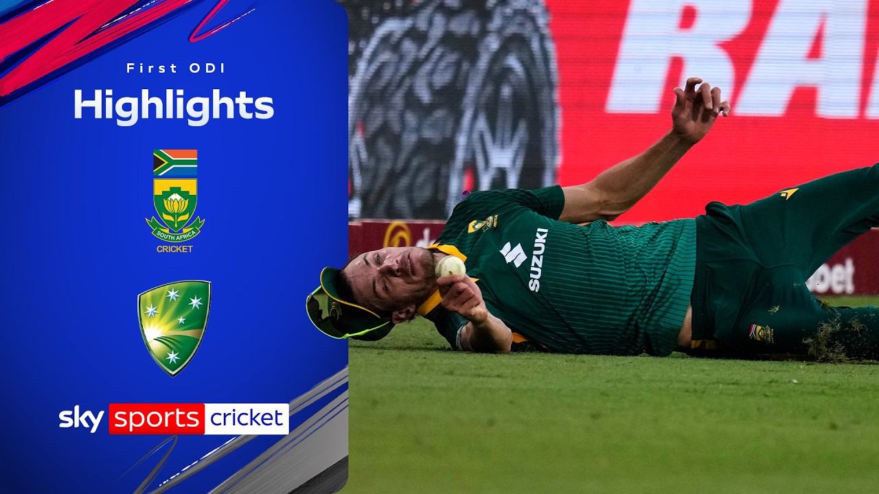 One of the greatest catches of all-time?! | South Africa vs Australia | First ODI