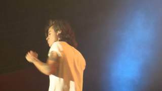 One Direction - Harry Smashing His Face & Strong - FRONT ROW - Phoenix, AZ - 9.16.14