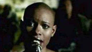 Video Pickin on me Skunk Anansie