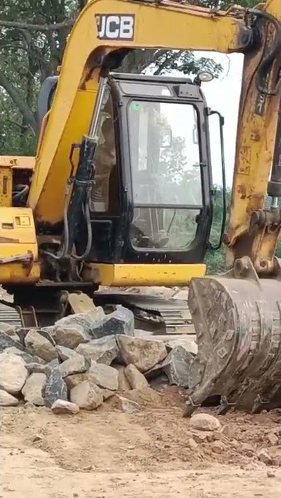 chain wala jcb working video #mati #kata #gari jcb #funny #video #viral #video #backhoe #beku #gari