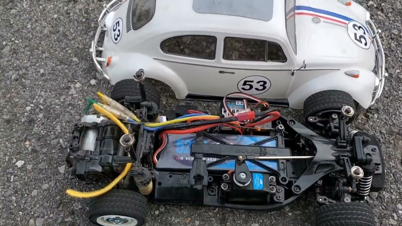 Speed Run with the Tamiya M06 Herbie the Love Bug - YouTube