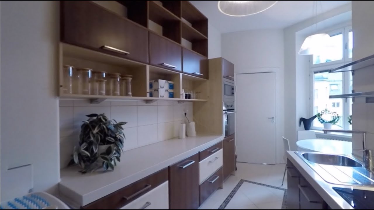 Spacious and modern apartment with three bedrooms for rent in ...