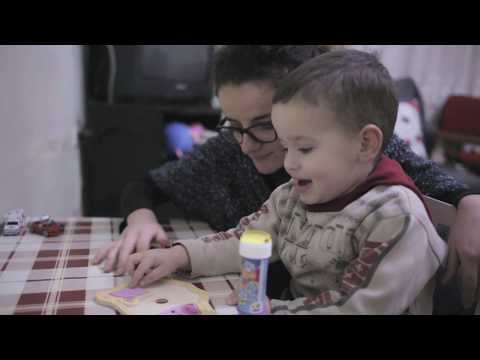 Video: Zhvillimi I Një Fëmije Një Vjeç