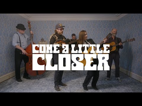 Jessica Rhaye - Come A Little Closer (Official Music Video) wt The Ramshackle Parade