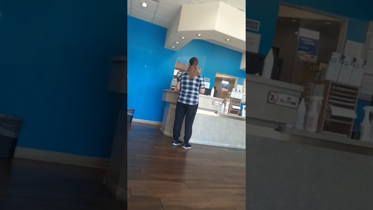 anti-mask Karen Gone Wild!!! At Western Dental🤣