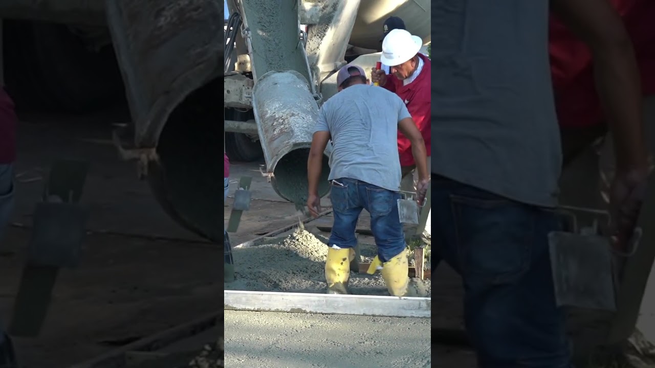 🏠Concrete Driveway Transformation | Durable & Stunning Results🛠️