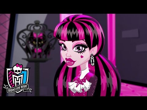 Draculaura Karakter Maratonu | Monster High