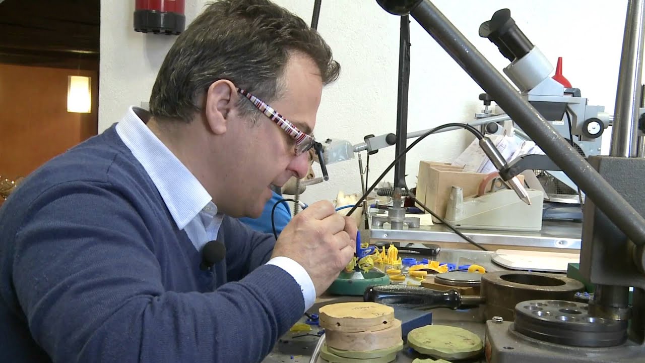 tallone orafi 7 fasi di lavorazione dal disegno al gioiello da indossare.