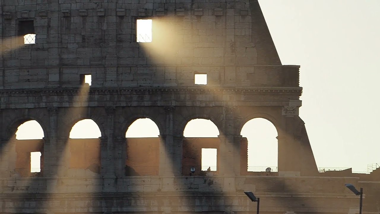 MirrorsArePortals/William Cooper - Roman Circus