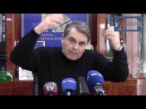 Ο Δημήτρης Καμπόσος