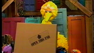 Sesame Street - What's In The Giant Box?